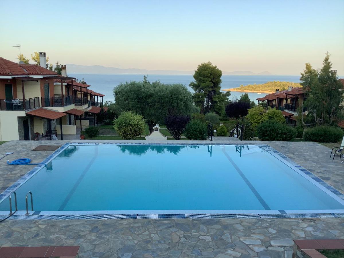 Amazing Villa With Views Sea In Палиури Экстерьер фото